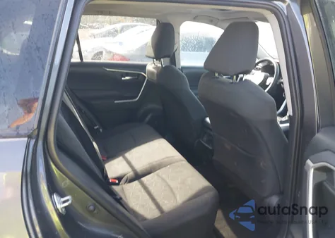 2019 Toyota Rav4 Xle from USA, damaged, VIN 2T3W1RFV8KW004648